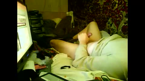 Snapshot of alekss4 chatting on January 15, 11:21 am alekss4 online show from January 15, 11:21 am