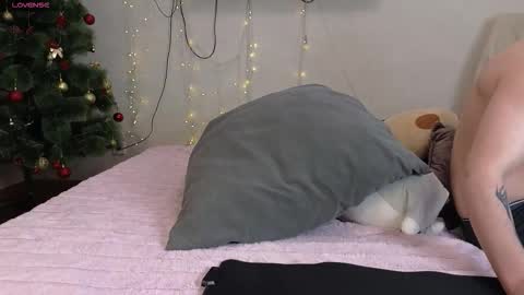 Snapshot of alena_hot_sex chatting on January 17, 11:52 pm Alena online show from January 17, 11:52 pm