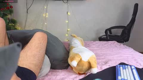 Snapshot of alena_hot_sex chatting on February 12, 3:23 am Alena online show from February 12, 3:23 am