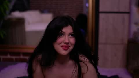 Snapshot of alenacapricious chatting on May 12, 6:16 pm alenacapricious online show from May 12, 6:16 pm