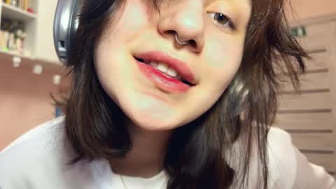 Nora online show from April 2, 3:31 pm