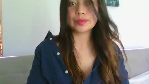 QUEEN OFF MILk  IM BACK  15 NOV online show from November 15, 9:00 pm