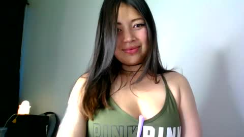QUEEN OFF MILk  IM BACK  15 NOV online show from May 28, 11:13 pm