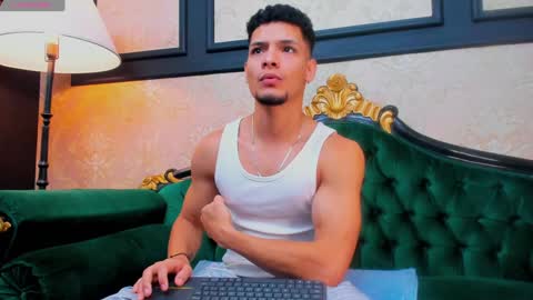 Snapshot of aless_king chatting on January 30, 11:22 am Alessandro King online show from January 30, 11:22 am