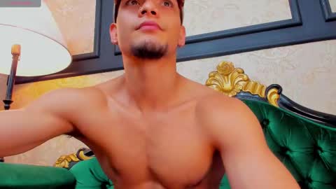 Snapshot of aless_king chatting on February 9, 3:12 pm Alessandro King online show from February 9, 3:12 pm