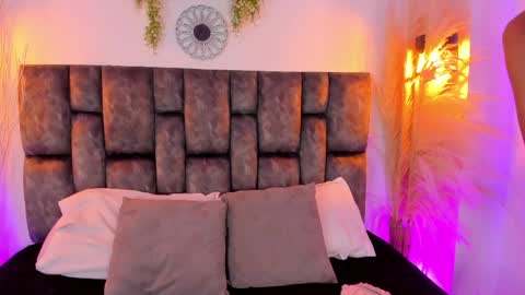 Ale  online show from April 8, 7:25 pm