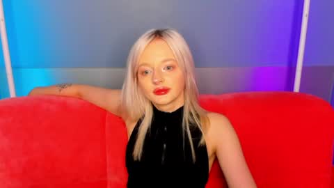 alessakiss online show from June 19, 2:05 am