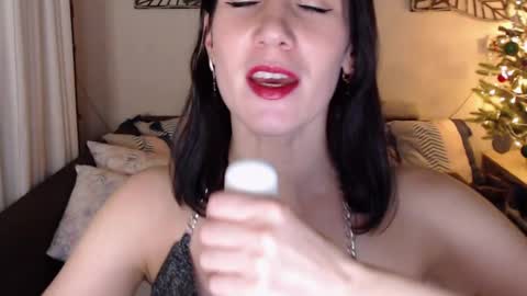 Snapshot of alessandra_foxy chatting on December 27, 5:16 pm Sandra online show from December 27, 5:16 pm