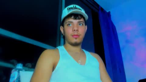 Snapshot of alessandro__777 chatting on September 28, 6:19 am Alessandro online show from September 28, 6:19 am