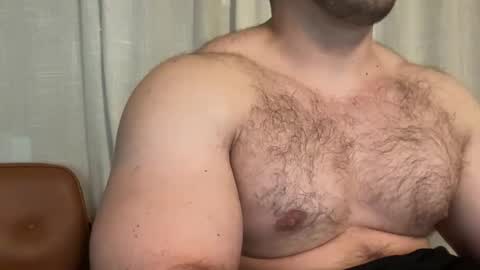 Alessandrobuilder online show from December 1, 11:54 pm