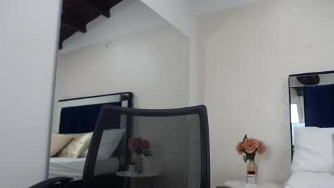 Snapshot of alessia_beth chatting on January 24, 12:31 pm ALESSIA online show from January 24, 12:31 pm