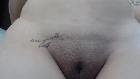 Snapshot of alessia_beth chatting on February 22, 3:03 pm ALESSIA online show from February 22, 3:03 pm