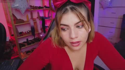 Snapshot of alessia_dolce chatting on March 15, 6:41 am alessia dolce online show from March 15, 6:41 am