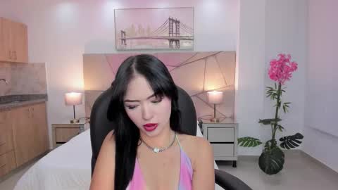 alessia_yorks online show from October 1, 12:33 pm