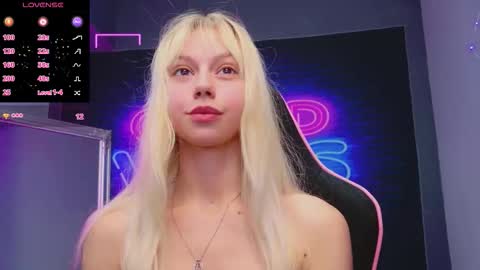 alessiacroft online show from October 10, 4:44 am