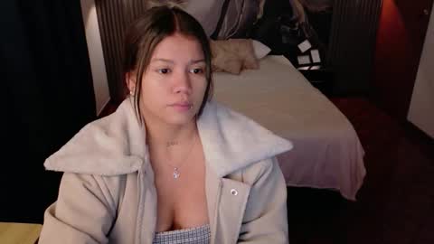 alessiamonroe_ online show from February 24, 1:42 pm