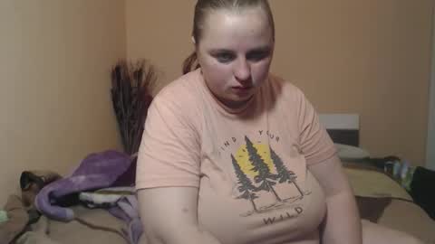 Snapshot of alessianeyl chatting on April 29, 3:32 am Alessia online show from April 29, 3:32 am