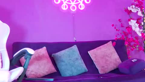 Alessio online show from November 24, 12:05 pm