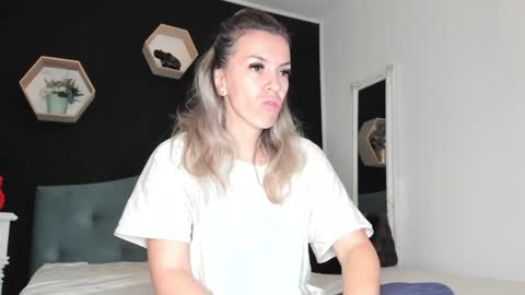 alesys69 online show from December 30, 11:38 pm