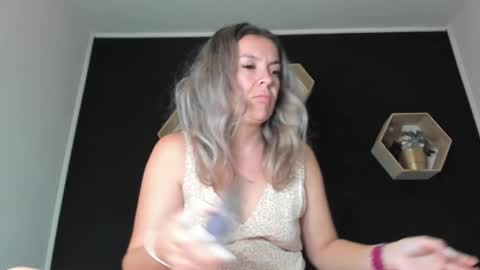 alesys69 online show from September 21, 9:38 pm