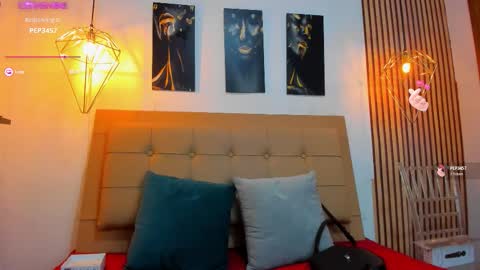 Aleszia online show from November 2, 7:27 pm