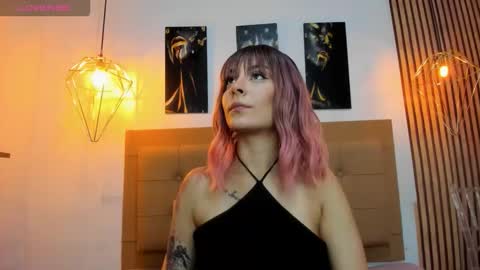 Aleszia online show from November 17, 7:30 pm