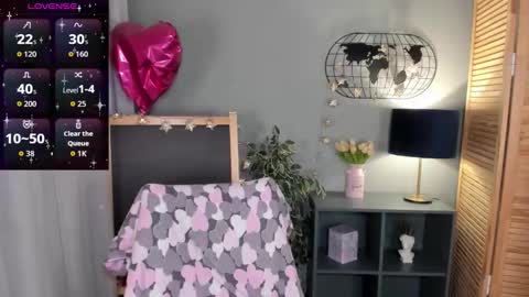 alettablacck online show from October 17, 1:09 am