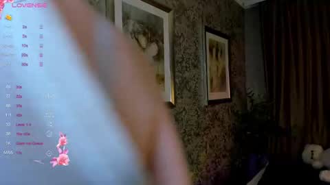 Lola online show from October 15, 3:12 pm