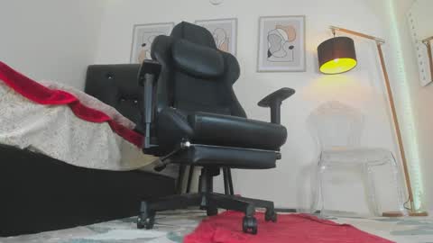 Alexa online show from December 7, 4:25 pm