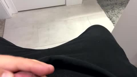 Snapshot of alex6984921736 chatting on November 18, 1:22 am Alex online show from November 18, 1:22 am