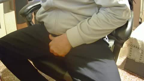 Snapshot of alex81pv1981 chatting on January 11, 7:30 pm alex81pv1981 online show from January 11, 7:30 pm