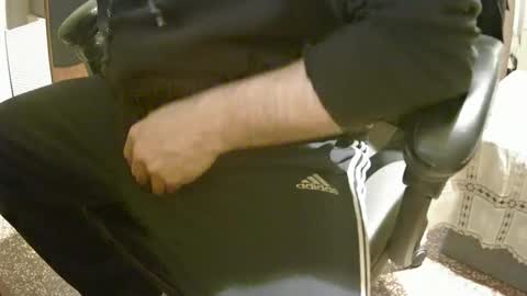 Snapshot of alex81pv1981 chatting on February 3, 7:08 pm alex81pv1981 online show from February 3, 7:08 pm