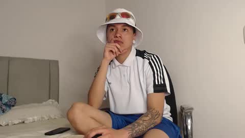 Owen online show from February 3, 2:53 am