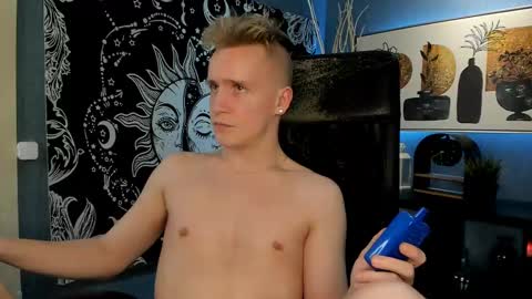 Snapshot of alex__sweet chatting on March 1, 4:00 pm your Alex online show from March 1, 4:00 pm