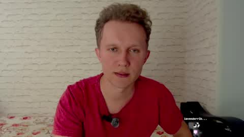Snapshot of alex_amazing chatting on April 22, 9:05 pm Alex Amazing online show from April 22, 9:05 pm