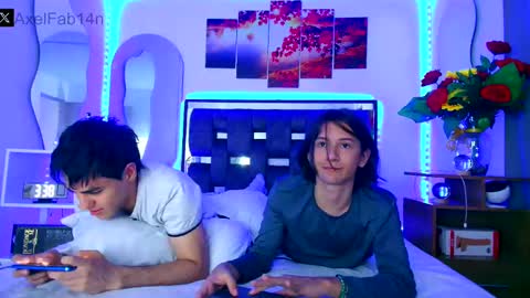 sneider online show from January 24, 9:47 pm