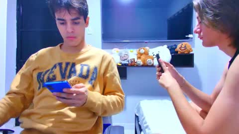 sneider online show from December 21, 5:03 am