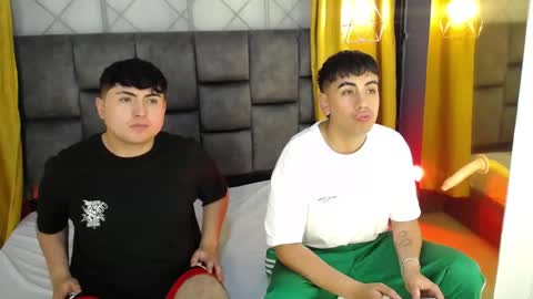 mike y alex online show from November 13, 8:19 pm