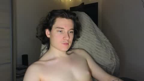 FAVORITE online show from December 3, 12:18 am