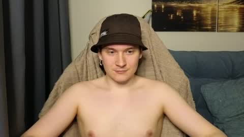 Snapshot of alex_candy_pump chatting on May 24, 9:53 pm FAVORITE online show from May 24, 9:53 pm