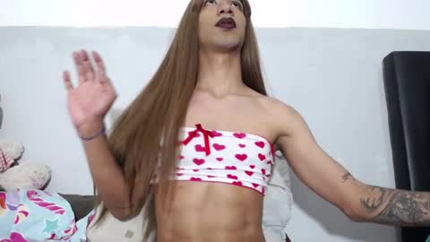 charol online show from January 11, 10:59 pm