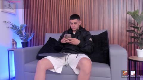 alex online show from February 16, 11:39 am