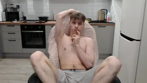 Alex online show from November 25, 9:59 pm