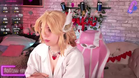 Snapshot of alex_howell chatting on February 8, 8:32 pm alex_howell online show from February 8, 8:32 pm