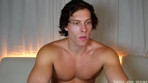 Snapshot of alex_islive chatting on February 27, 11:38 pm Alex Stone online show from February 27, 11:38 pm