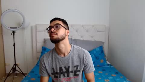 Snapshot of alex_jus1 chatting on October 25, 2:56 pm alex_jus1 online show from October 25, 2:56 pm