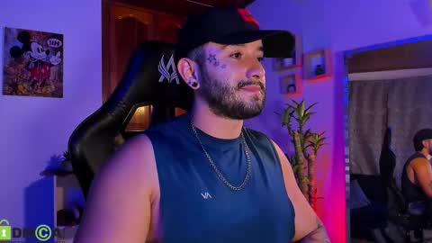 Snapshot of alex_maraj_ chatting on November 24, 11:48 pm Alex online show from November 24, 11:48 pm