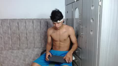 alex online show from May 5, 10:40 pm