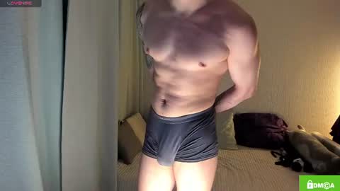Snapshot of alex_milson chatting on July 10, 7:49 pm alex_milson online show from July 10, 7:49 pm
