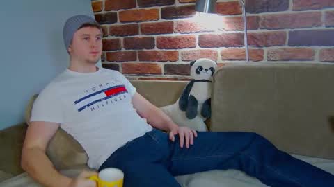 Alex online show from February 10, 7:45 am